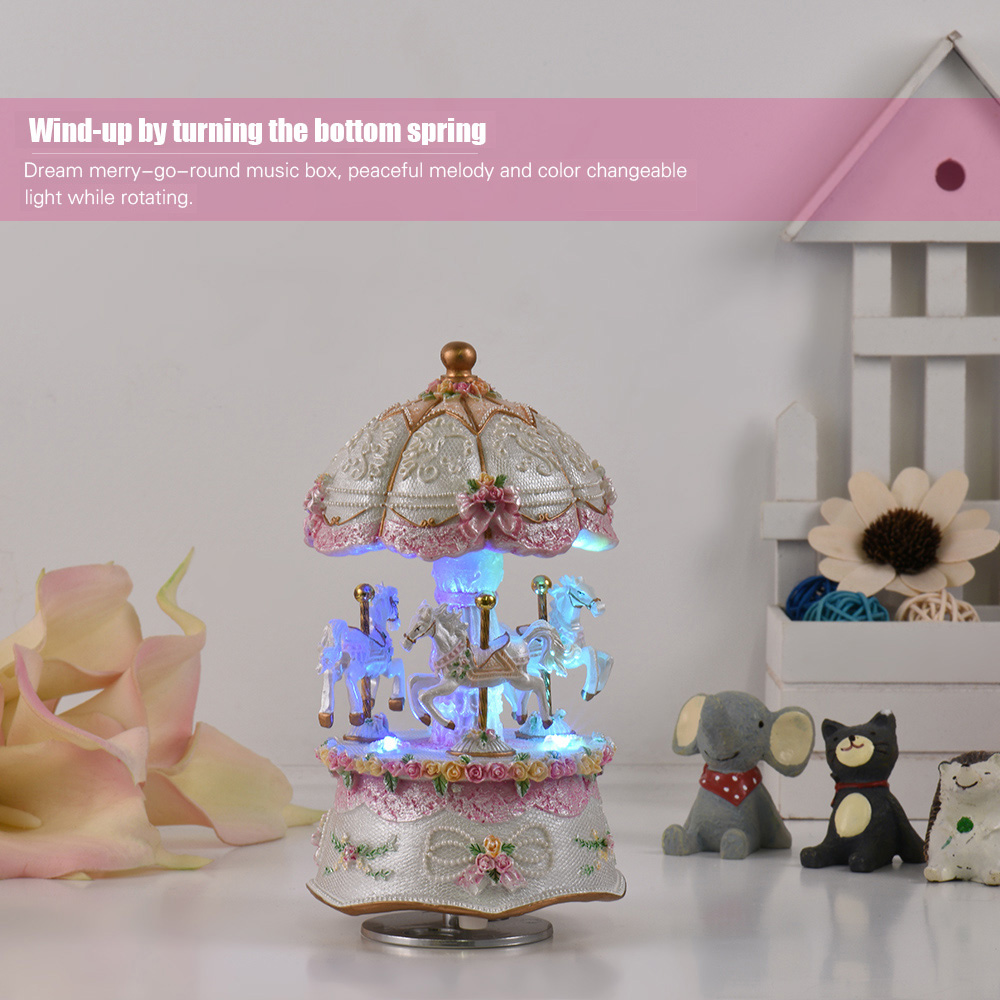 Luxury Dream 3-Horse Rotating  - Snow Globe Musical avaliação e preço