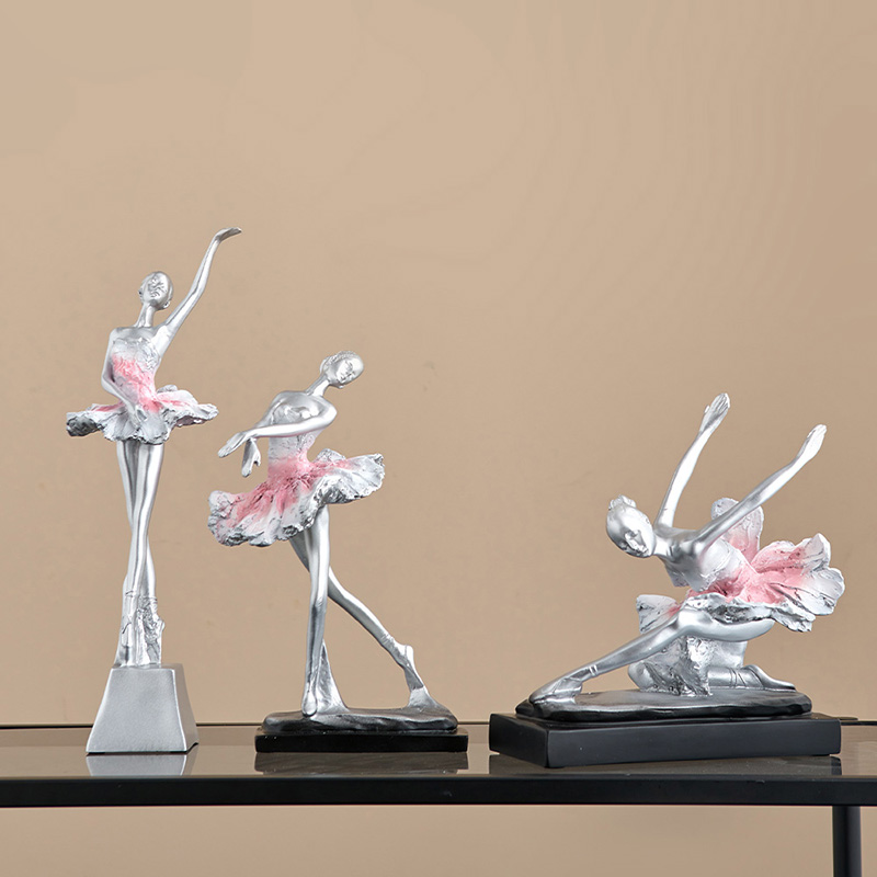European Ballet Dancer Ornamen - Nutcracker Figurine avaliação e preço